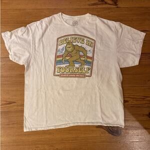 DOM white Believe in Yourself‎ Sasquach short sleeve graphic shirt SIZE XXL